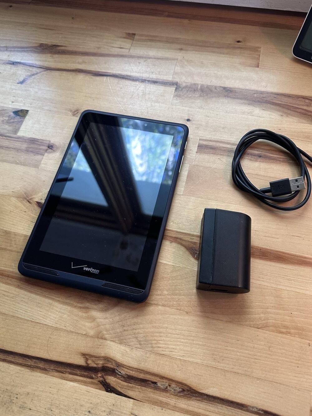 Verizon Ellipsis 7 QMV7A 8GB Black 4G LTE + Wi-Fi 7" Tablet